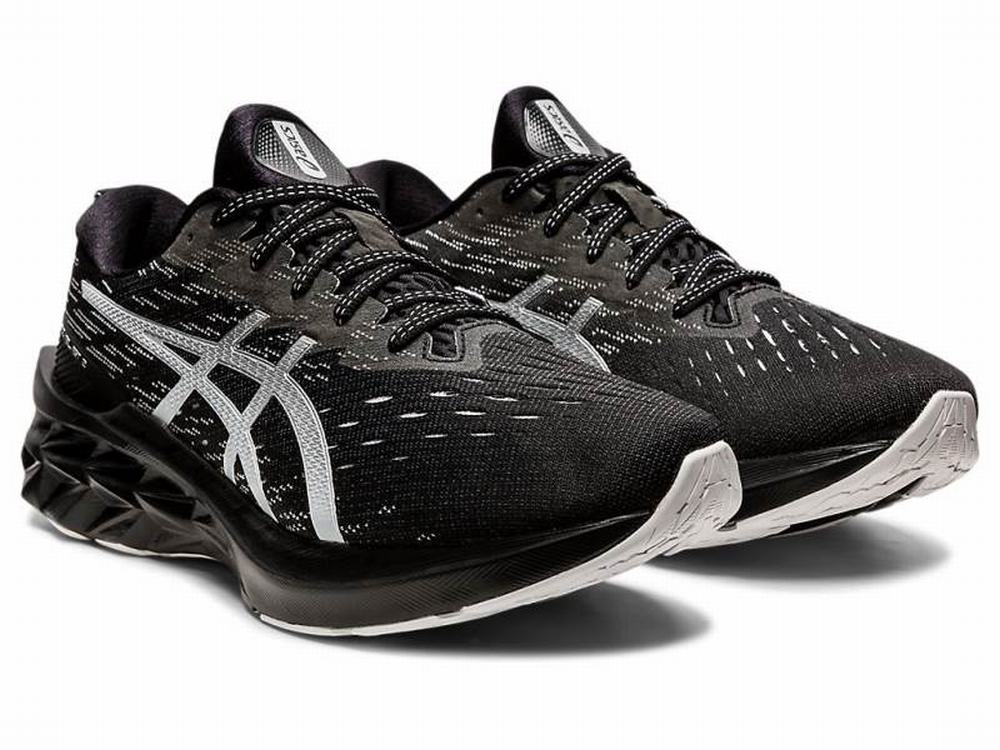 Asics NOVABLAST 2 Futócipő Férfi Fekete Titán | 195086-YHX