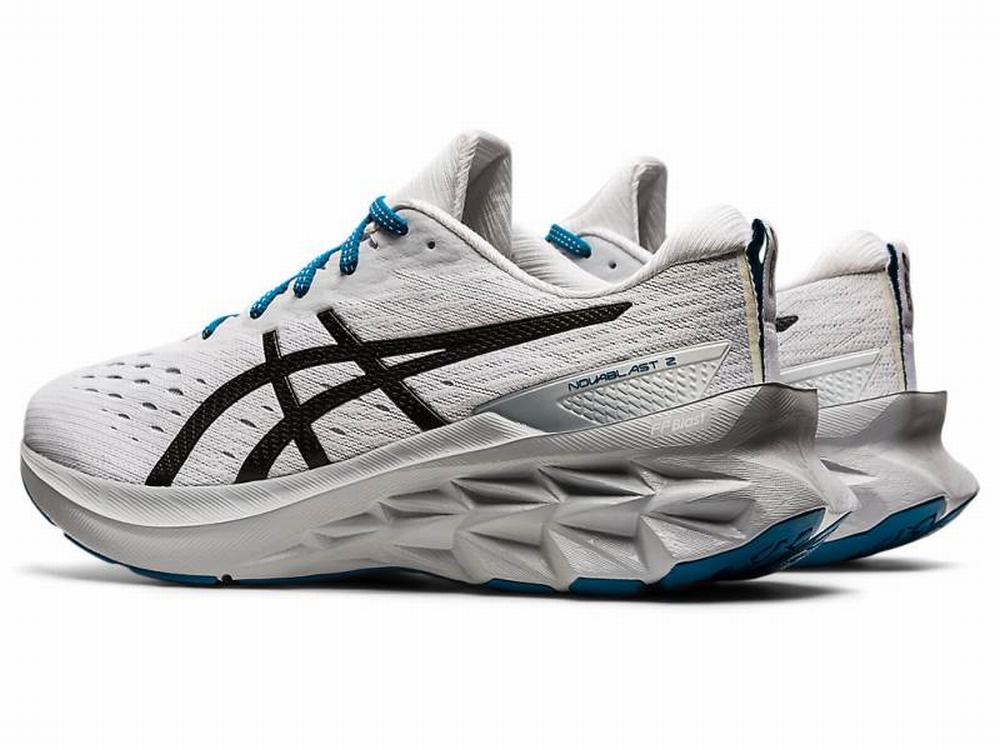 Asics NOVABLAST 2 Futócipő Férfi Fekete Fehér | 835240-AZK